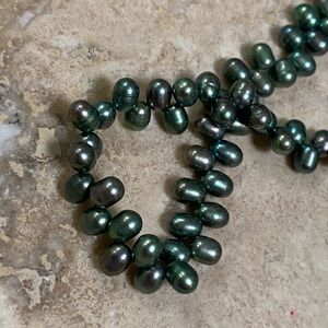 Sample   For Jan only Elegant Green Pearl Beads